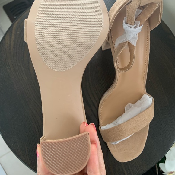 ⚠️SOLD⚠️ Suede Block Heels (BRAND NEW, 7.5) - Picture 3 of 6